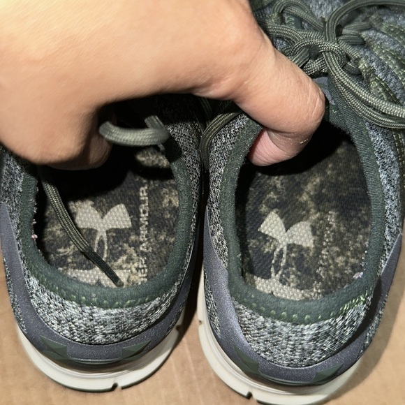 Under Armour Women’s Charged All Around Neutral Size 9.5 Green Grey Sneakers - Picture 3 of 11